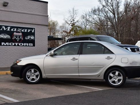 Used 2002 Toyota Camry LE image 3