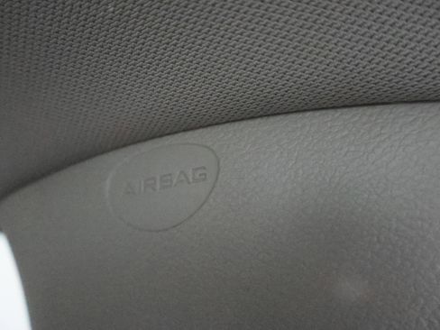 Used 2017 Chrysler Pacifica Touring-L w/ 13 Speaker Alpine Sound Group image 39