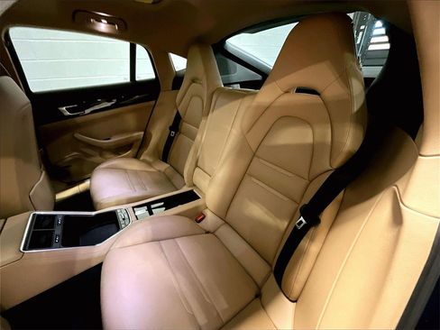 Certified 2019 Porsche Panamera 4 image 22