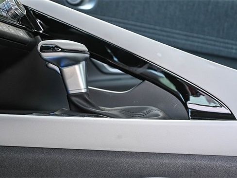 New 2026 Hyundai Elantra Limited image 24