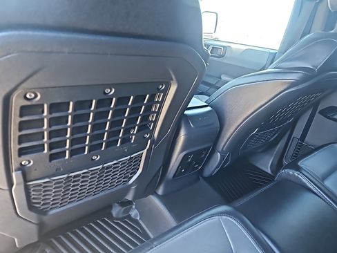 Used 2024 Ford Bronco Everglades AWD/4WD image 14