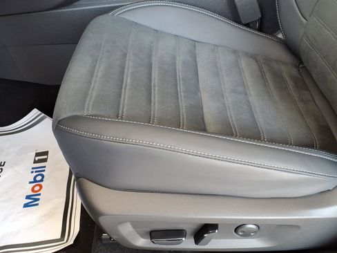 New 2026 Mitsubishi Outlander SE FWD image 5