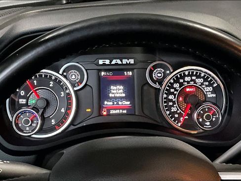 Used 2021 RAM 2500 Big Horn w/ Level 1 Equipment Group image 18