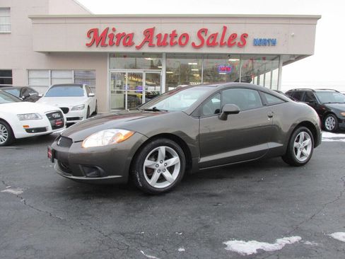 Used 2012 Mitsubishi Eclipse SE image 1