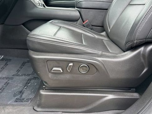 Used 2023 GMC Yukon Denali AWD/4WD image 11