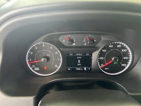 Used 2019 GMC Acadia SLE FWD image 17