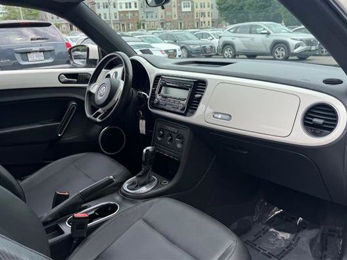 Used 2012 Volkswagen Beetle 2.5 FWD image 15