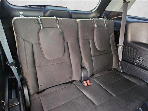 Used 2022 Ford Explorer XLT image 25