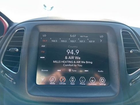 Used 2020 Jeep Compass Trailhawk image 16