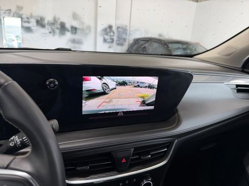 Used 2025 Buick Encore GX Preferred image 17