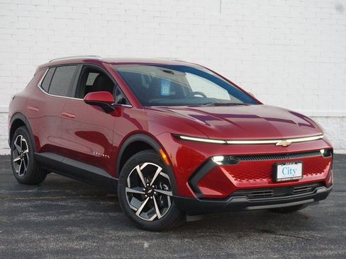 New 2026 Chevrolet Equinox EV LT image 2