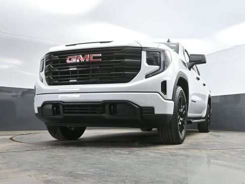 Used 2023 GMC Sierra 1500 Pro w/ Graphite Edition image 32