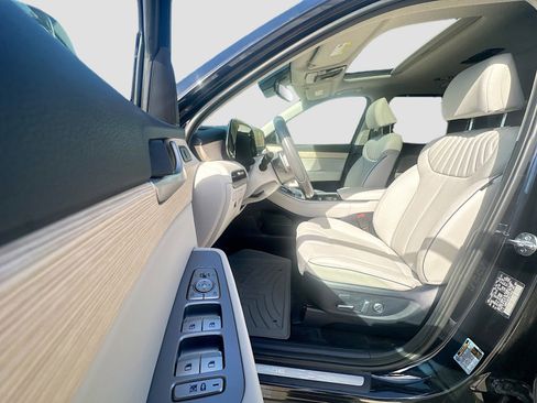 Used 2024 Hyundai Palisade Limited FWD image 11
