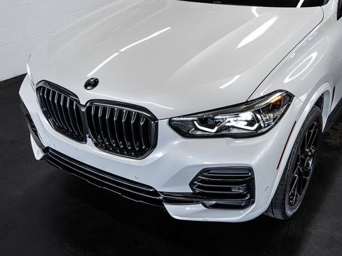Used 2023 BMW X5 sDrive40i w/ Premium Package RWD image 11