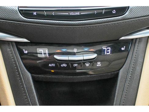 Used 2018 Cadillac XT5 Luxury w/ Driver Awareness Package image 43