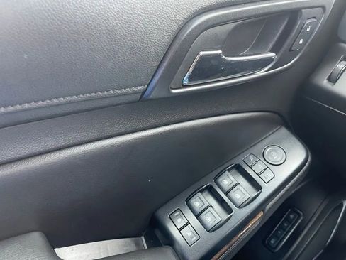 Used 2018 Chevrolet Tahoe LT w/ LT Signature Package image 38