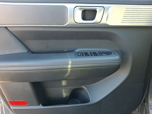 Used 2025 Hyundai Santa Fe SEL image 13