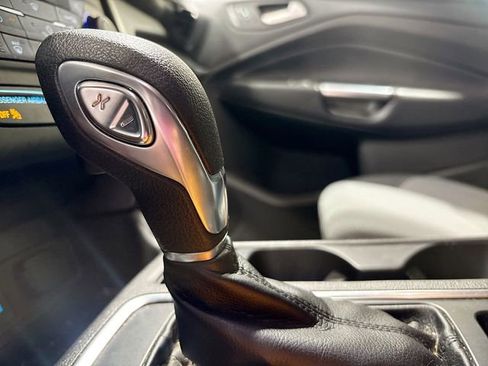 Used 2019 Ford Escape SE AWD/4WD image 15