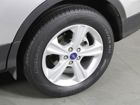 Used 2016 Ford Escape SE w/ SE Leather Comfort Package image 12