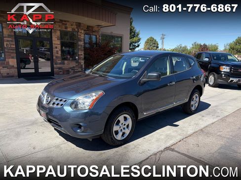 Used 2015 Nissan Rogue S FWD image 1