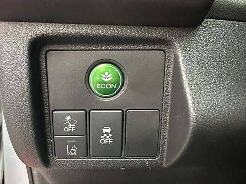 Used 2019 Honda HR-V EX image 12