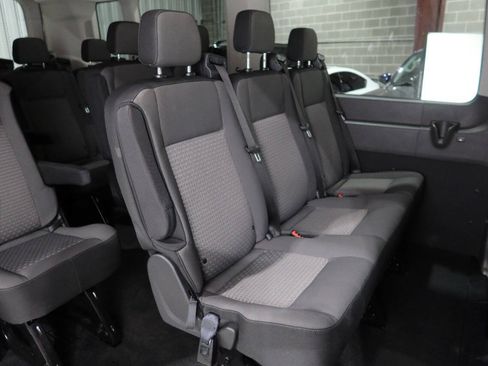 Used 2022 Ford Transit 350 XLT RWD image 16