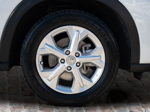 Certified 2024 Honda HR-V LX image 35