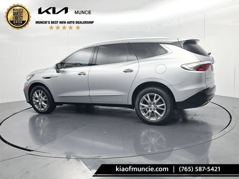 Used 2022 Buick Enclave Premium FWD image 5