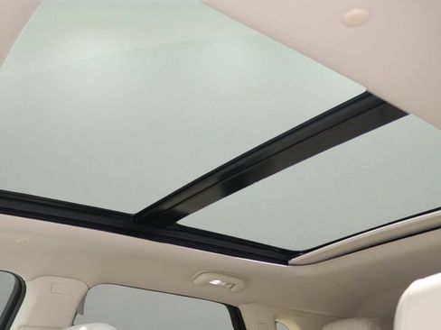 Certified 2023 Cadillac XT5 Premium Luxury FWD image 29