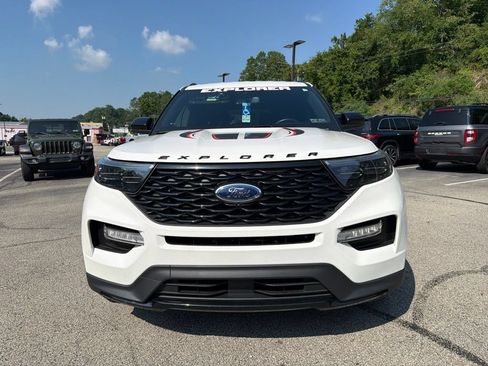Used 2022 Ford Explorer ST-Line w/ Class IV Trailer Tow Package AWD/4WD image 2
