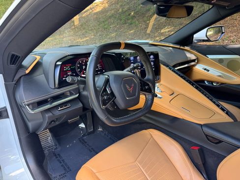 Used 2020 Chevrolet Corvette Stingray Preferred Cpe w/ 2LT Preferred Equipment Group RWD image 32