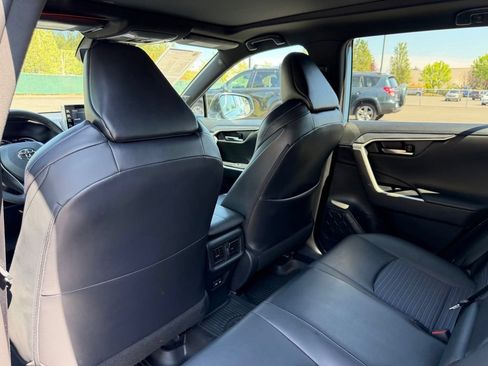 Used 2022 Toyota RAV4 XSE AWD/4WD image 33