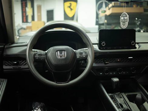 Used 2024 Honda Accord EX image 18