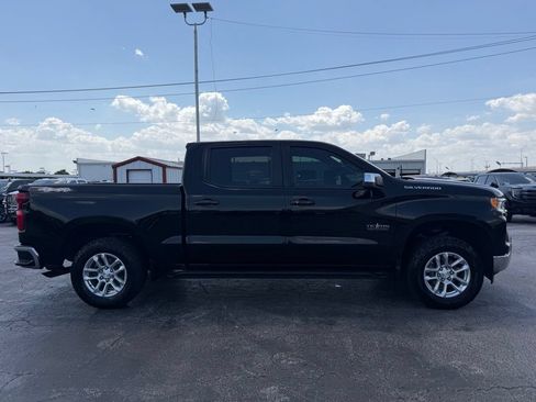 Used 2022 Chevrolet Silverado 1500 LT AWD/4WD image 5