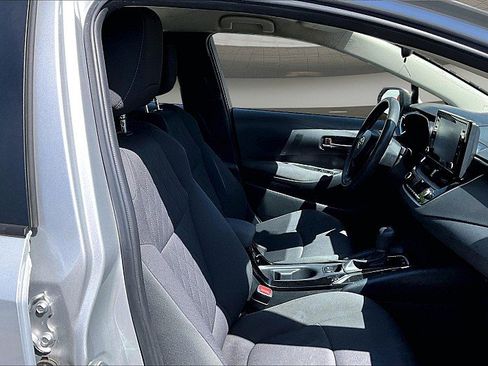 Used 2022 Toyota Corolla LE image 7