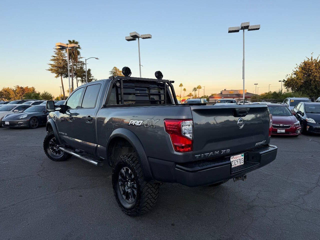 Used 2019 Nissan Titan PRO-4X AWD/4WD image 5
