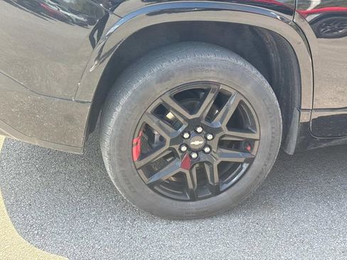 Used 2021 Chevrolet Traverse Premier w/ Redline Edition image 11