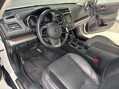 Used 2018 Subaru Outback 3.6R Limited AWD/4WD image 15