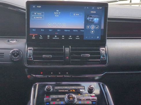 Used 2023 Lincoln Navigator L Reserve image 18