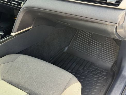 Used 2025 Toyota Camry LE FWD image 21