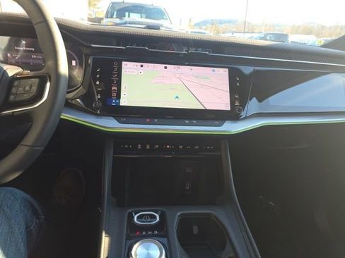 Used 2024 Jeep Wagoneer Launch Edition image 24