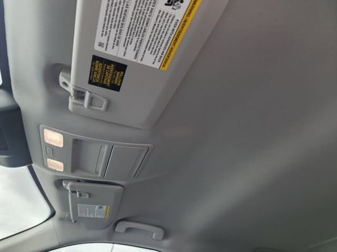 New 2026 Ford Maverick XL image 25