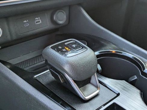 Used 2023 Nissan Rogue S FWD image 13