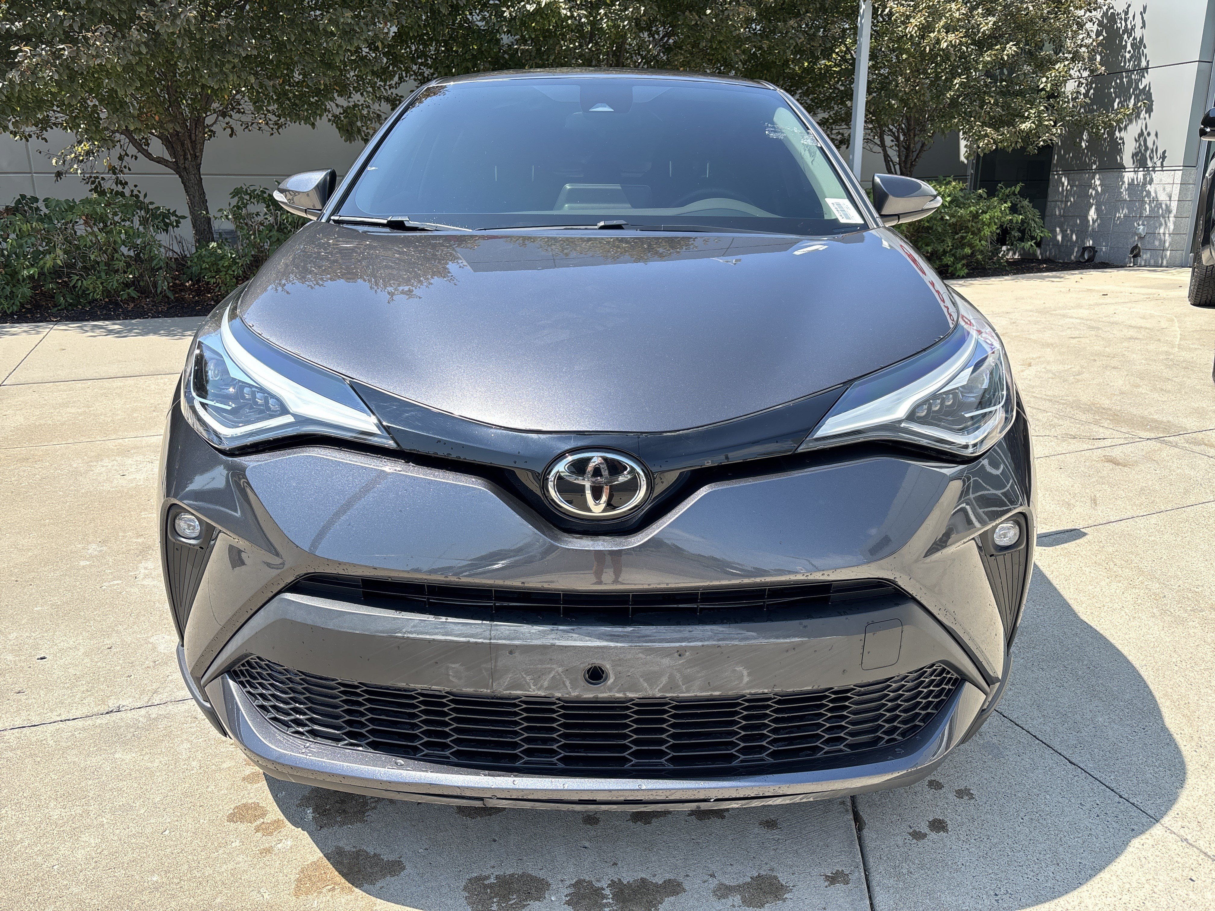 Used 2021 Toyota C-HR Limited FWD image 5