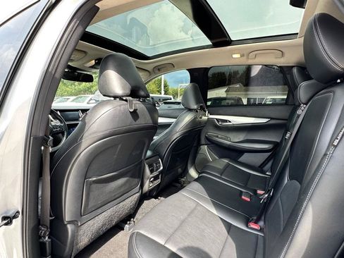 Used 2021 INFINITI QX50 Luxe FWD image 32