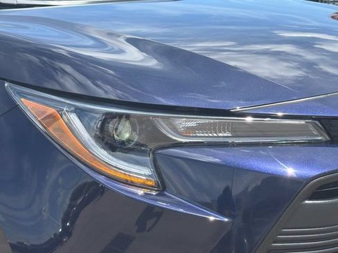 Used 2025 Toyota Corolla LE FWD image 27