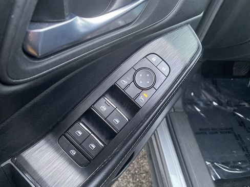 Certified 2024 Nissan Rogue SV image 27