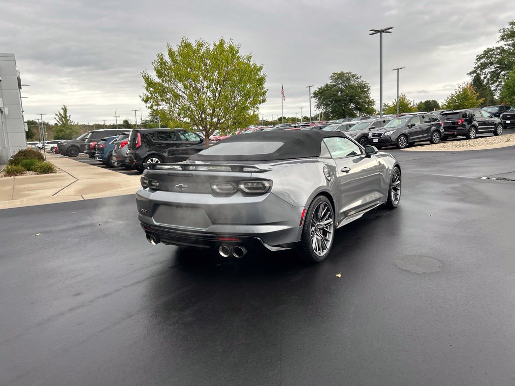 Used 2022 Chevrolet Camaro ZL1 RWD image 7
