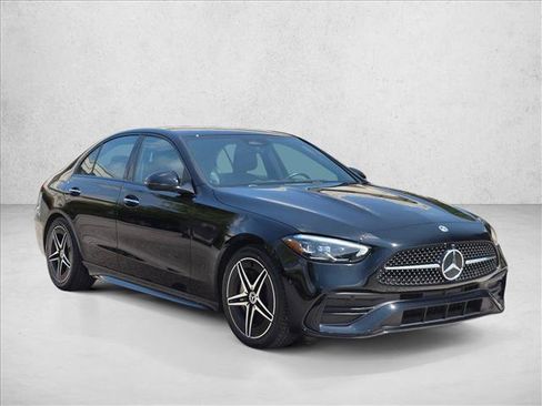 Used 2023 Mercedes-Benz C 300 4MATIC Sedan image 3