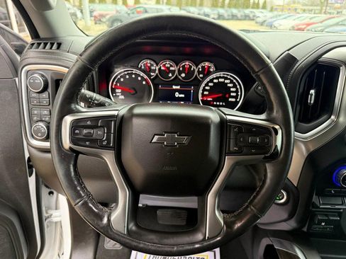 Used 2021 Chevrolet Silverado 1500 LT Trail Boss w/ Bed Protection Package AWD/4WD image 16